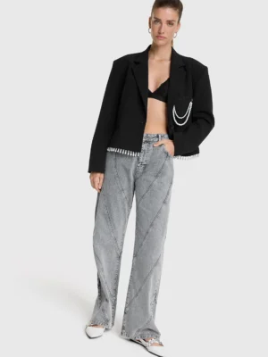 24467_m-2508196252-918-01