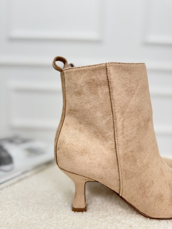 Kitten Heels 00-017 Beige