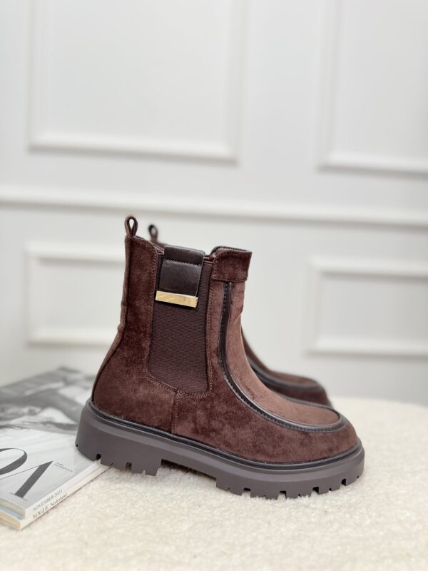 Laarsje A-965 Afgeboord Bruin