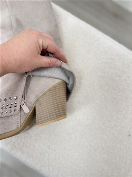 Boot D79 Overslag Studs Beige