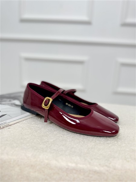 Lak Ballerina 68-383 Met Bandje Bordeaux