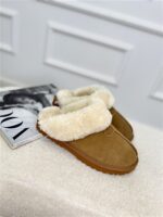Slip On Ugg 5851
