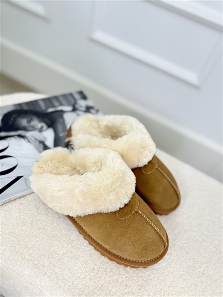 Slip On Ugg 5851