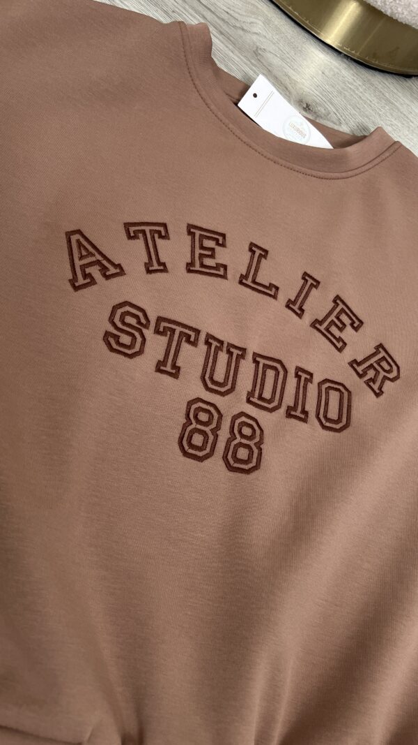 Sweater Atelier Studio Camel