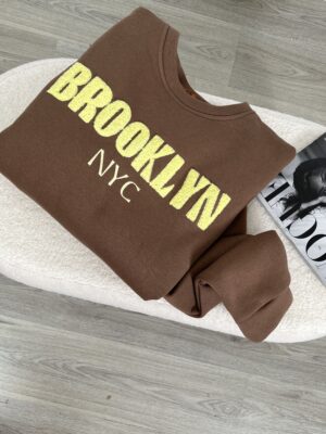 Sweater Brooklynn Gele Leters