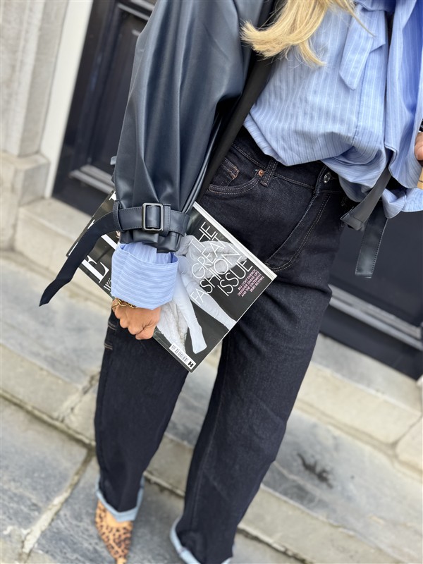 Lederl Blouse Riempje Mouw Marine 4572