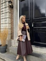 Suedine Vest Open Met Zakken Beige 23154