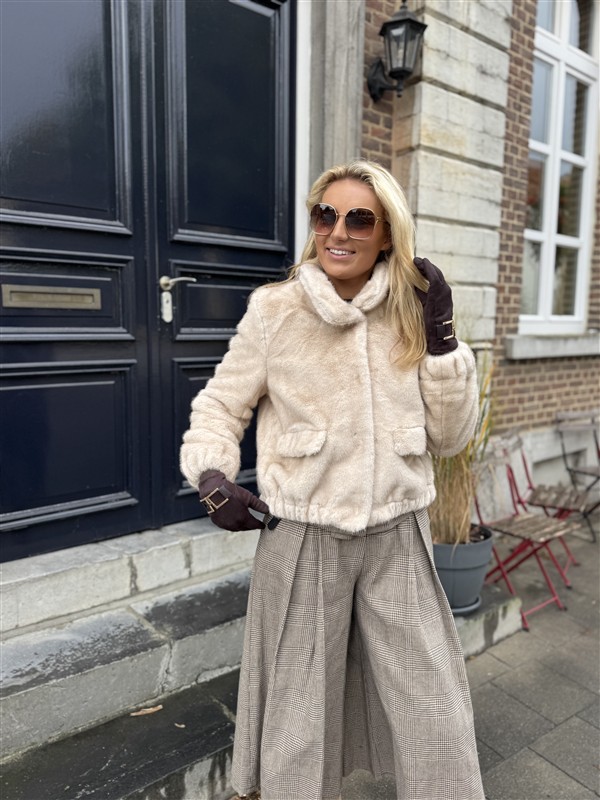 Faux Fur F25503 Beige