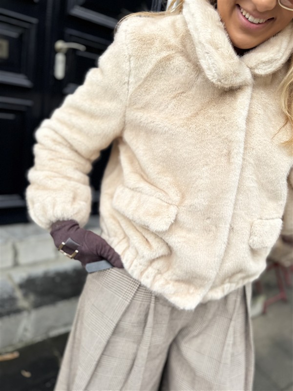 Faux Fur F25503 Beige