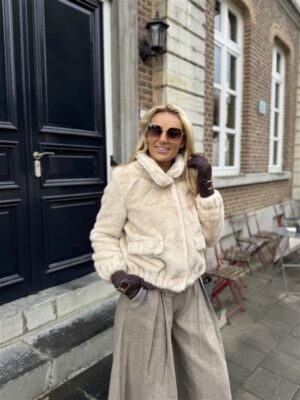 Faux Fur F25503 Beige