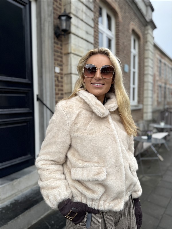 Faux Fur F25503 Beige