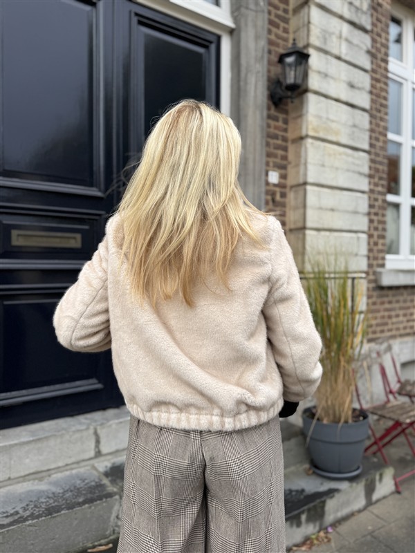 Faux Fur F25503 Beige