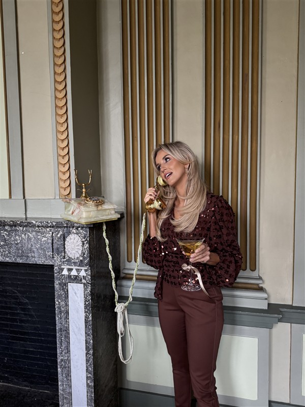 Top 8866-3 Flower Paillet Bruin