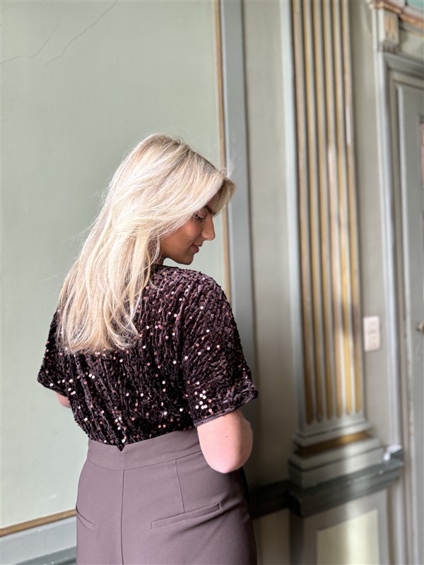 Body 077 Paillet K.mouw Bruin