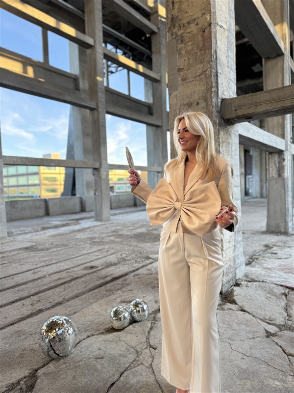 Josh V Blazer Silke Bow