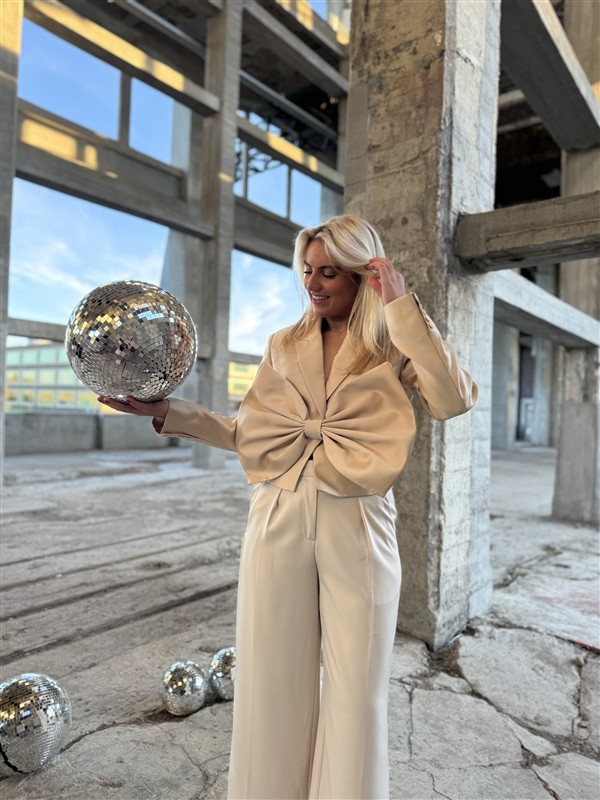 Josh V Blazer Silke Bow