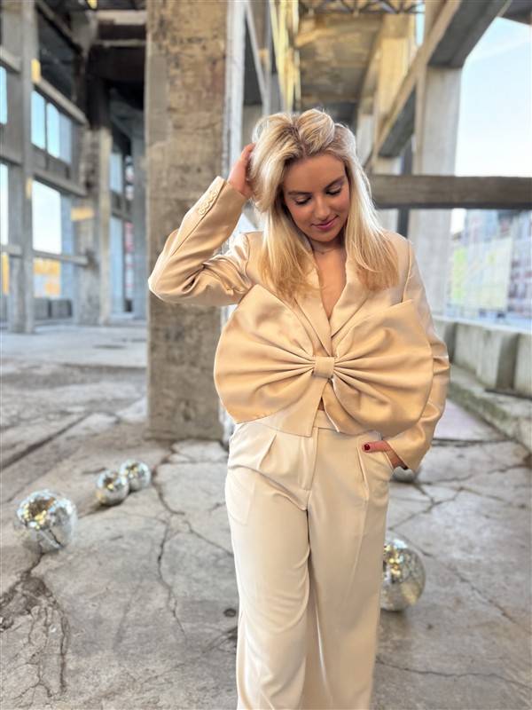 Josh V Blazer Silke Bow