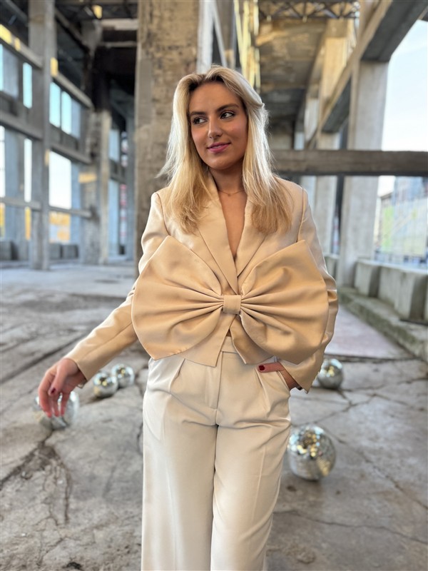 Josh V Blazer Silke Bow