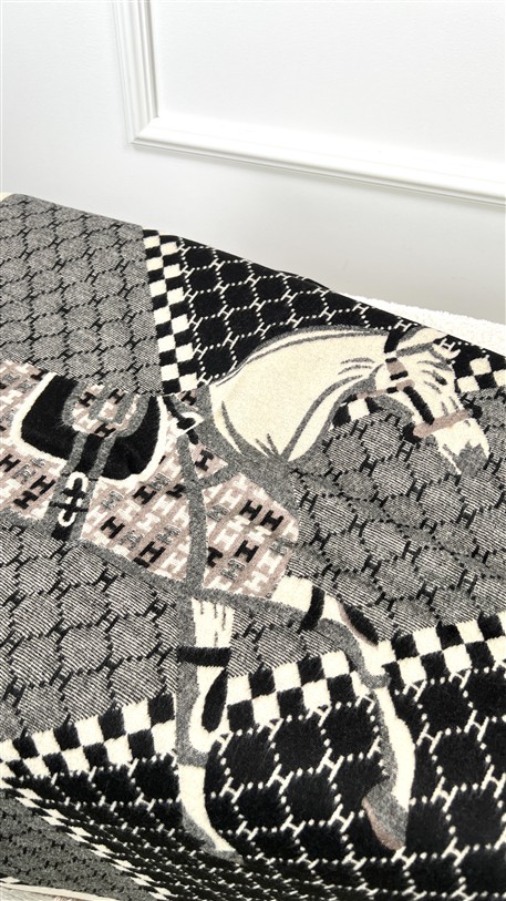 H-Sjaal Small Logo All Over Zwart