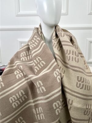 Sjaal Miu Allover Beige