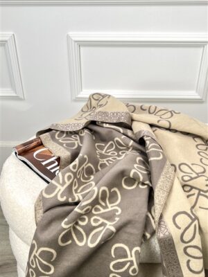 Anagram Sjaal Loew Taupe