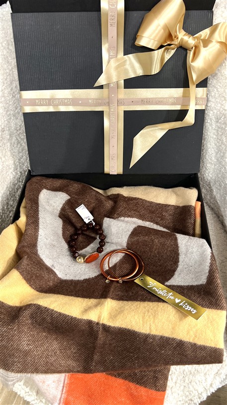 Giftbox 8 Orange Brown Dream