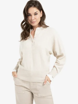 Sweater 01-000546-601 Collar Detail