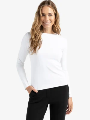 white-t-shirt-with-long-sleeves-and-round-neck_36a296bb-ca55-467f-aded-6fef6b8c57b9