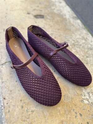 Everyday Elegance Flat Bordeaux