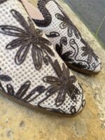 68-418 Soft Bloom Mule Bruin