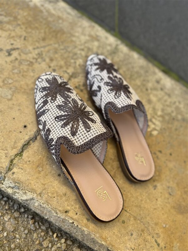 68-418 Soft Bloom Mule Bruin