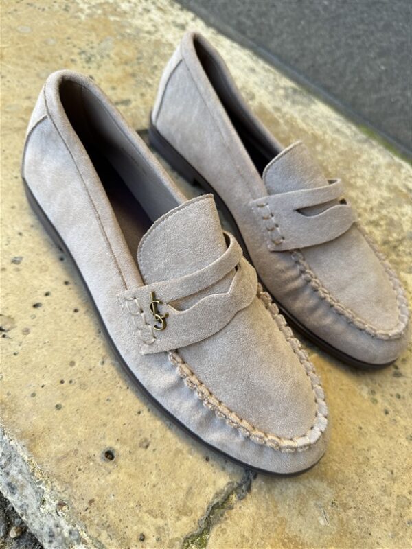 Timeless Comfort Loafer Beige