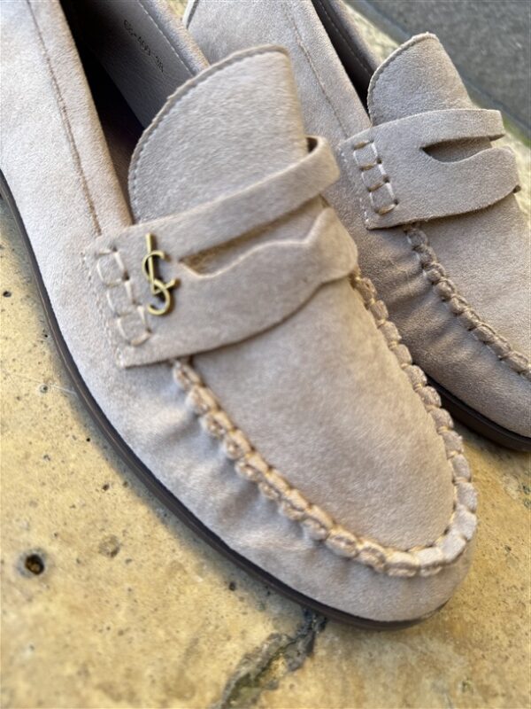 Timeless Comfort Loafer Beige