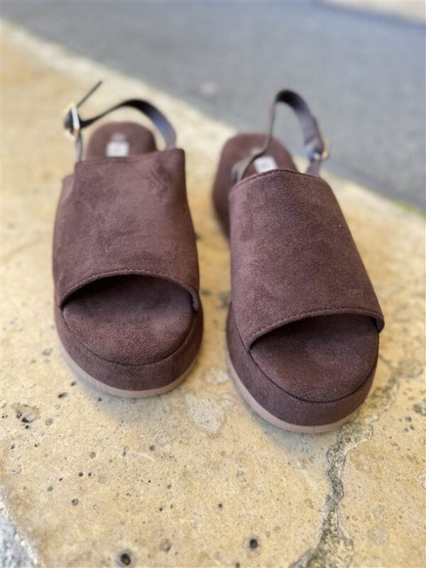 Soft Summer Wedge Suede Bruin