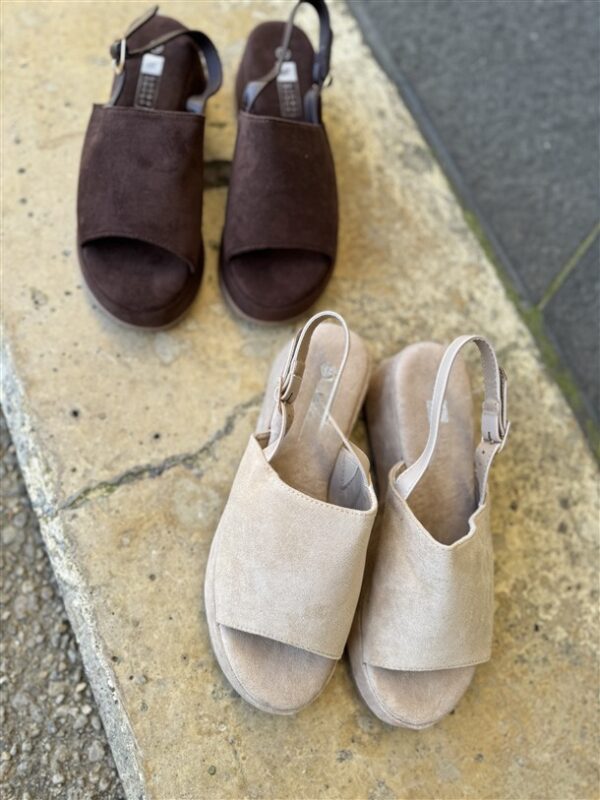 Soft Summer Wedge Suede Beige