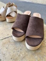 Elegant Platform Mule Bruin