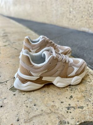 Urban Comfort Sneaker Camel