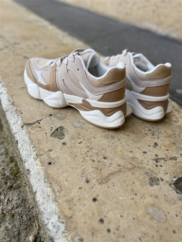 Urban Comfort Sneaker Camel