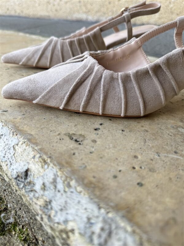 Ls5445a Soft Pleated Slingback Heels