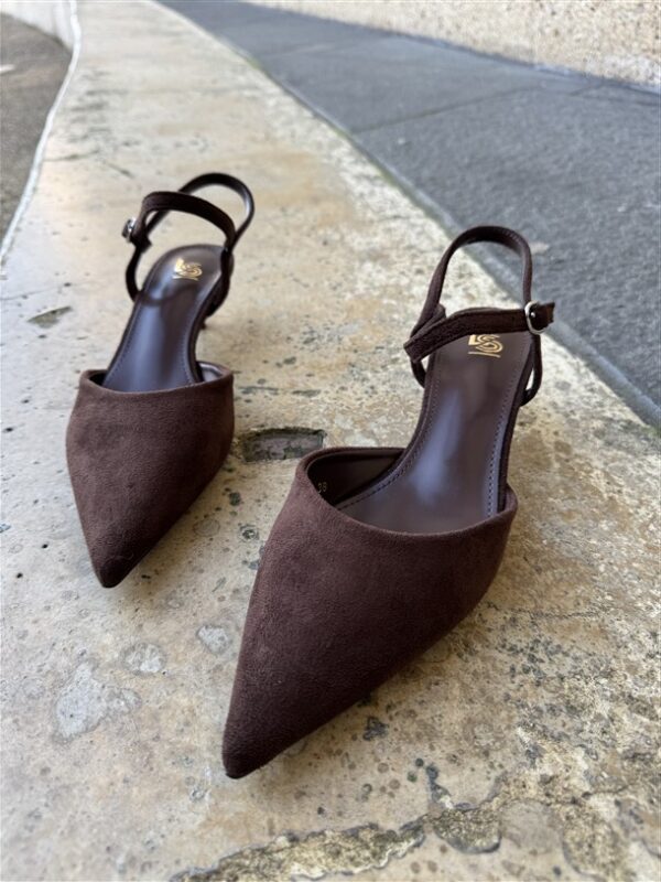 Elegant Suede Slingback Heels