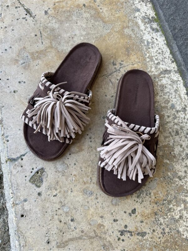 Toscane Tassel Slide Brown