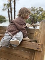 LITTLE LEAN CABLE KNIT CARDIGAN BRUIN