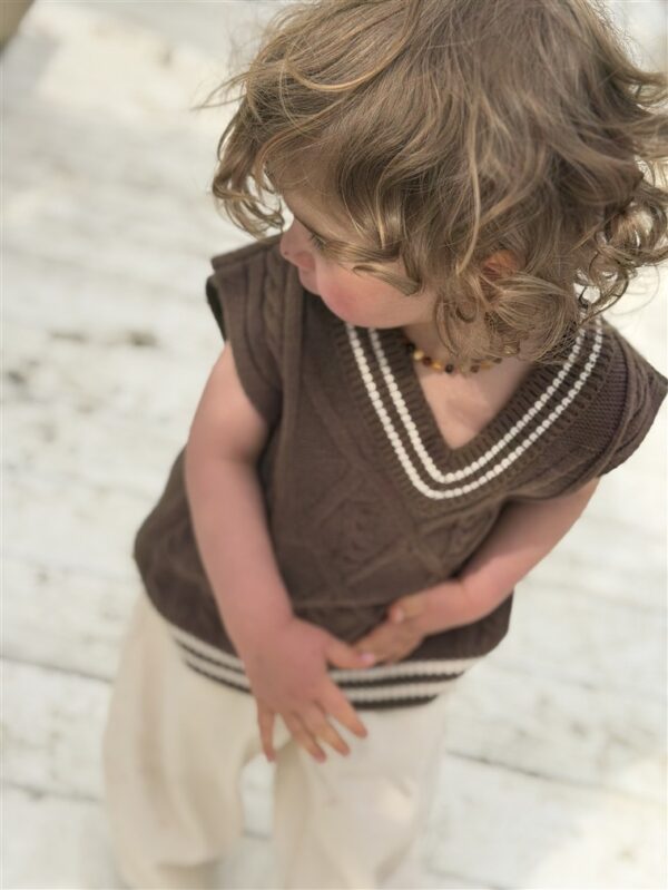 LITTLE LEAN CABLE KNIT BRUIN