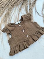 Top Ruffle Buttons Brown