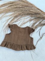 Top Ruffle Buttons Brown
