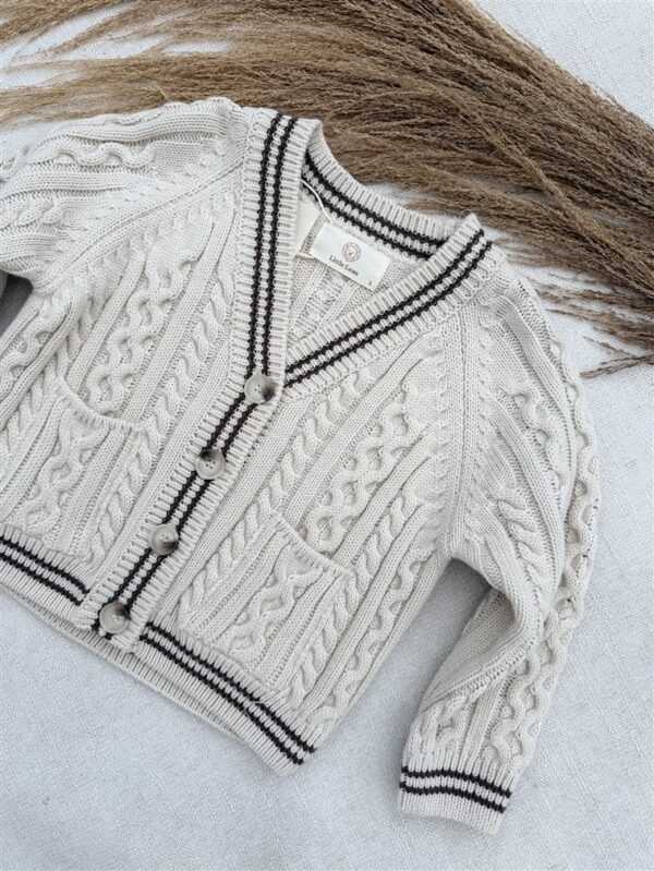 LITTLE LEAN CABLE KNIT CARDIGAN BEIGE
