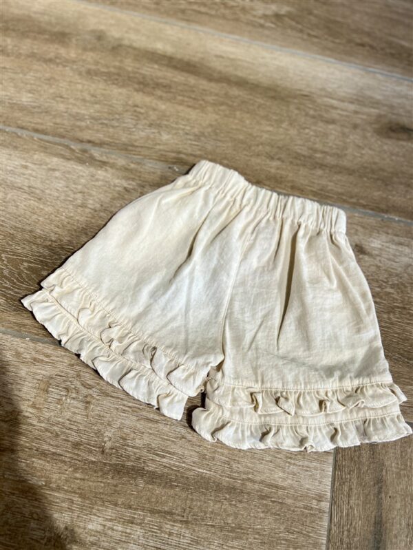 Ll Ruffle Bloom Short Cream