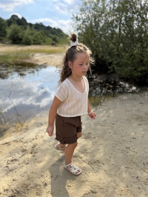 Ll Ruffle Bloom Short Brown