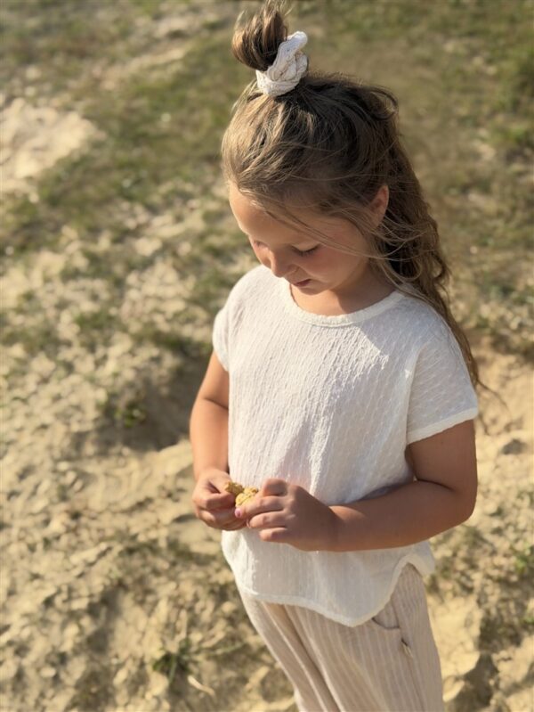 Moss Texture Tee Ecru
